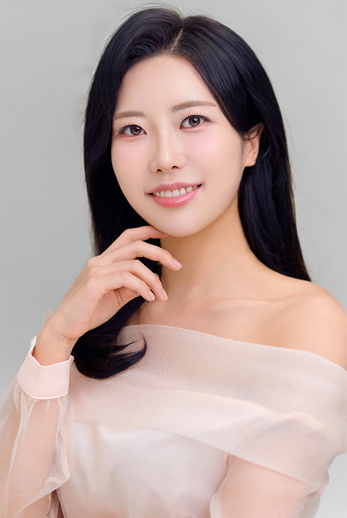 Yunseo Jang 반신1.png