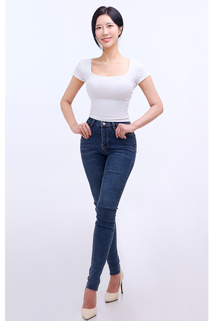 Yunseo Jang 전신1.png